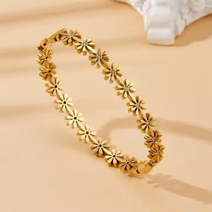Minimal flower Bangle 18k Gold Plated