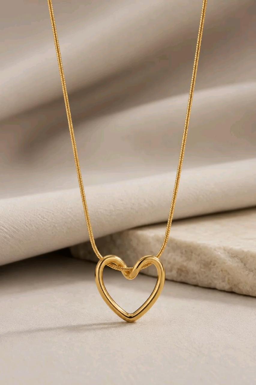 18k Gold plated Heart Pendant chain Anti-Tarnish (6-Months Warranty)