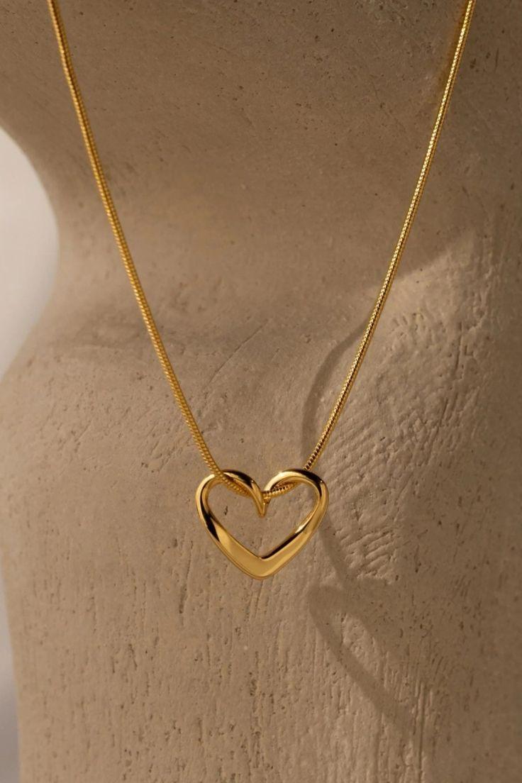 18k Gold plated Heart Pendant chain Anti-Tarnish (6-Months Warranty)