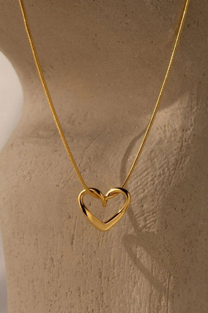 18k Gold plated Heart Pendant chain Anti-Tarnish (6-Months Warranty)