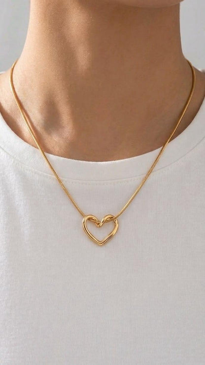 18k Gold plated Heart Pendant chain Anti-Tarnish (6-Months Warranty)