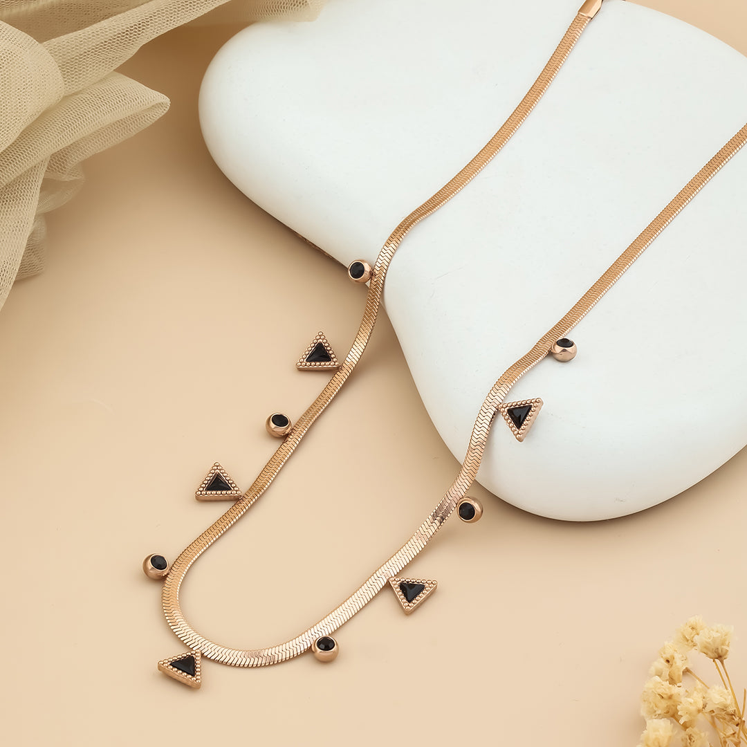 Classic triangle black stone necklace